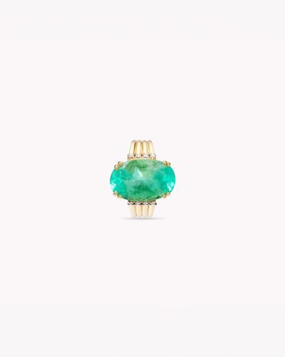 Exclusive Round Emerald Splendor Ring