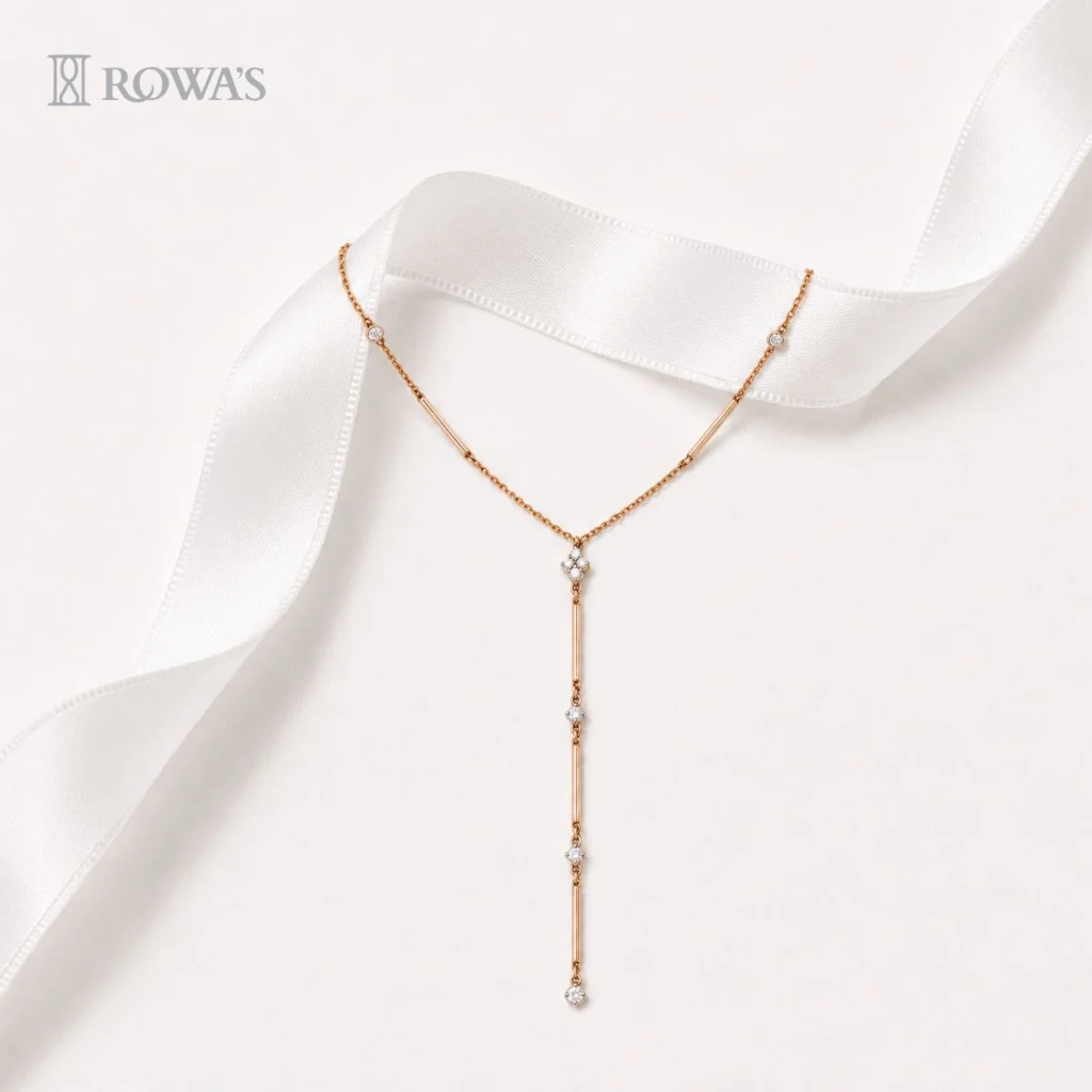 Sleek Chain with Diamonds
