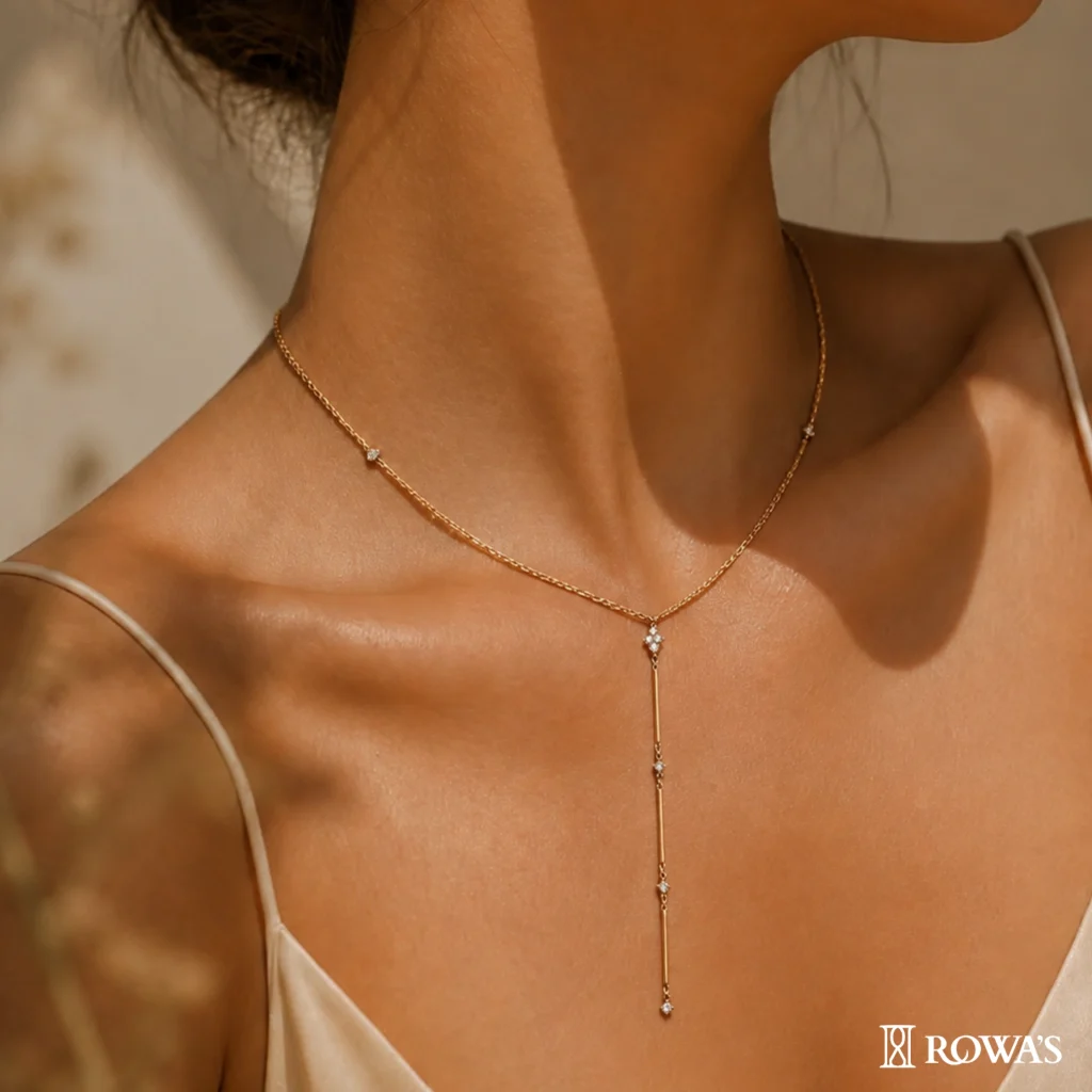 Sleek Chain with Diamonds